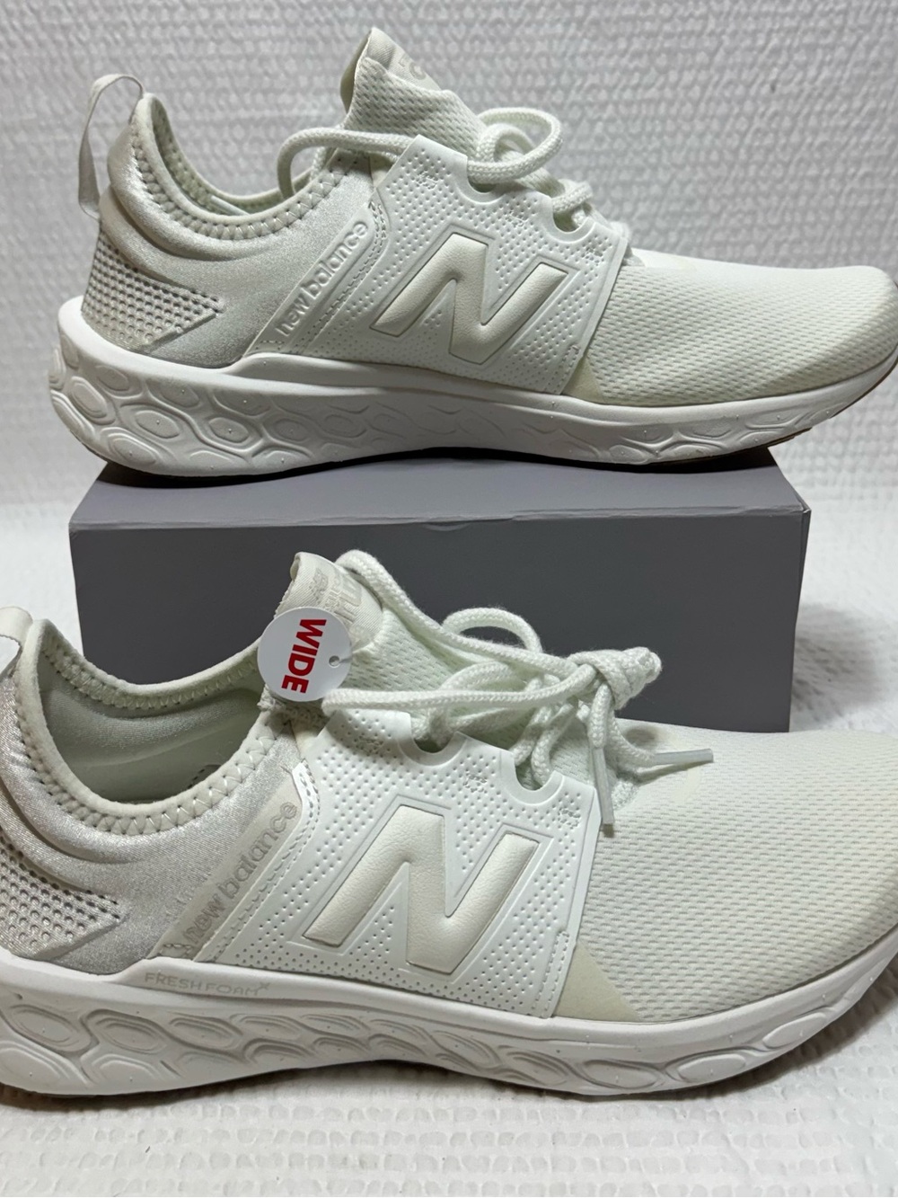 New Balance Fresh Foam X Cruz v3 running shoes white colorway mesh upperslip-on